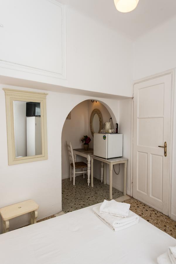 Hotel Delphines Mykonos Town Exteriör bild